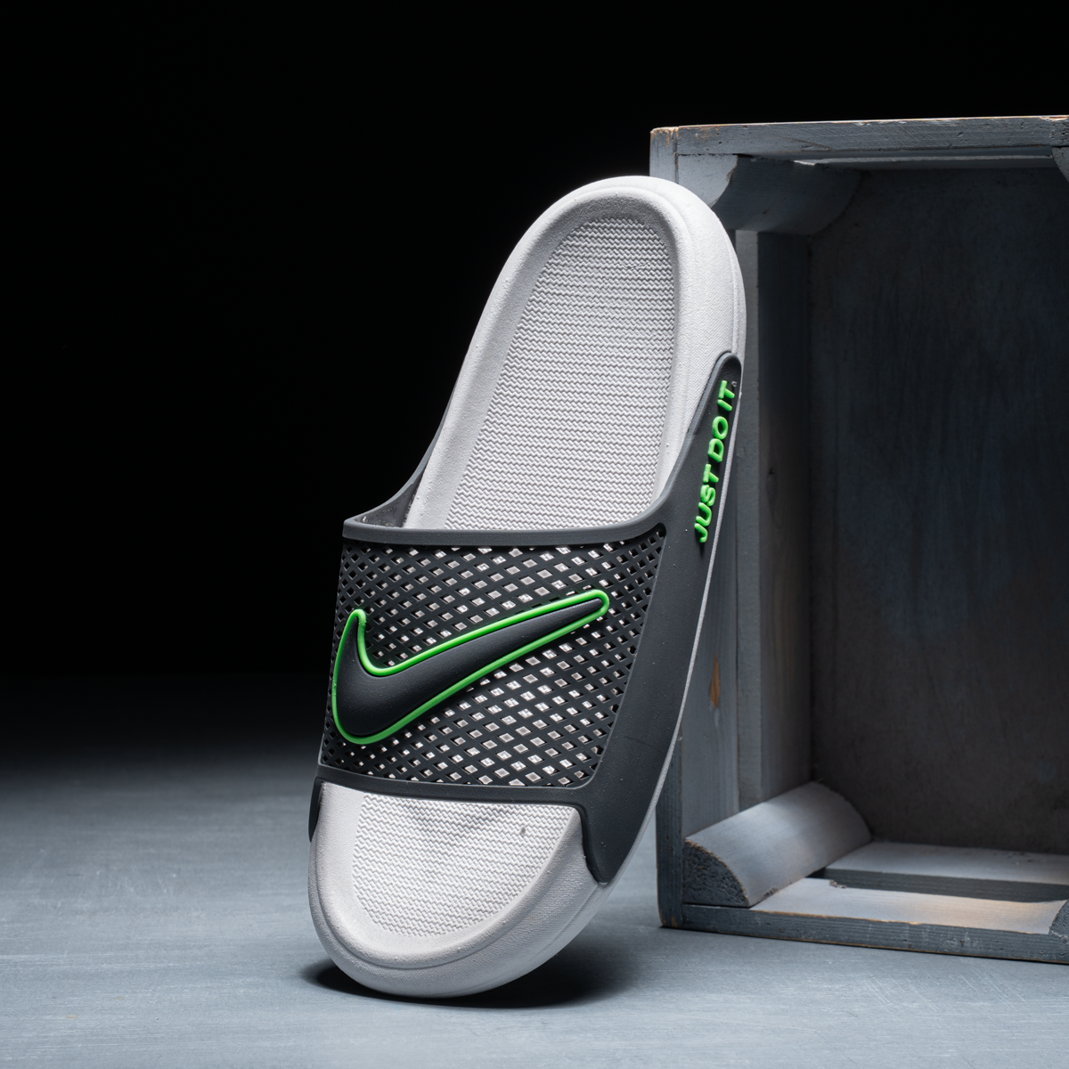 Nike slippers