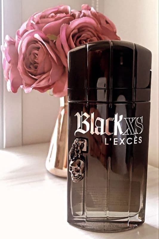 Black XS L'Exces