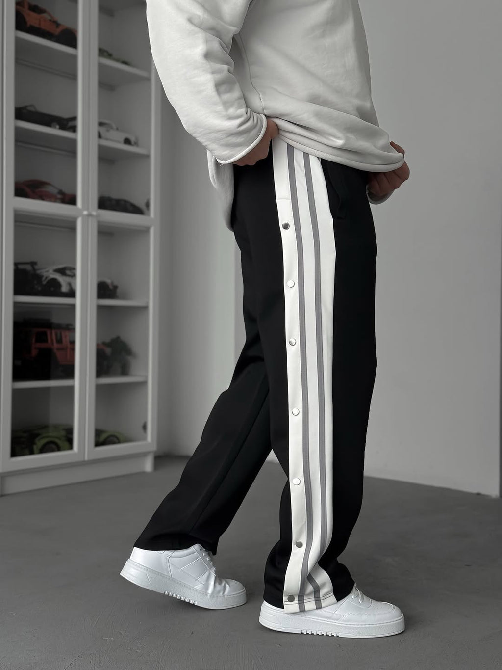 Adidas pants R9