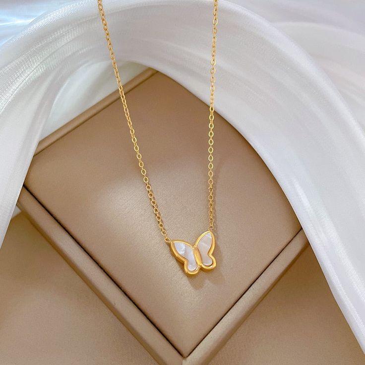 Shell butterfly chain