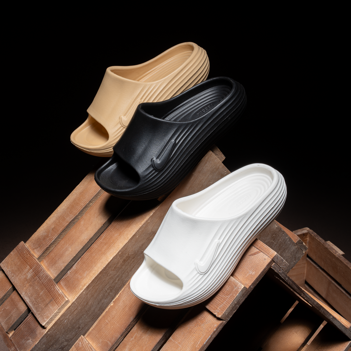 Eva Nike Slipper
