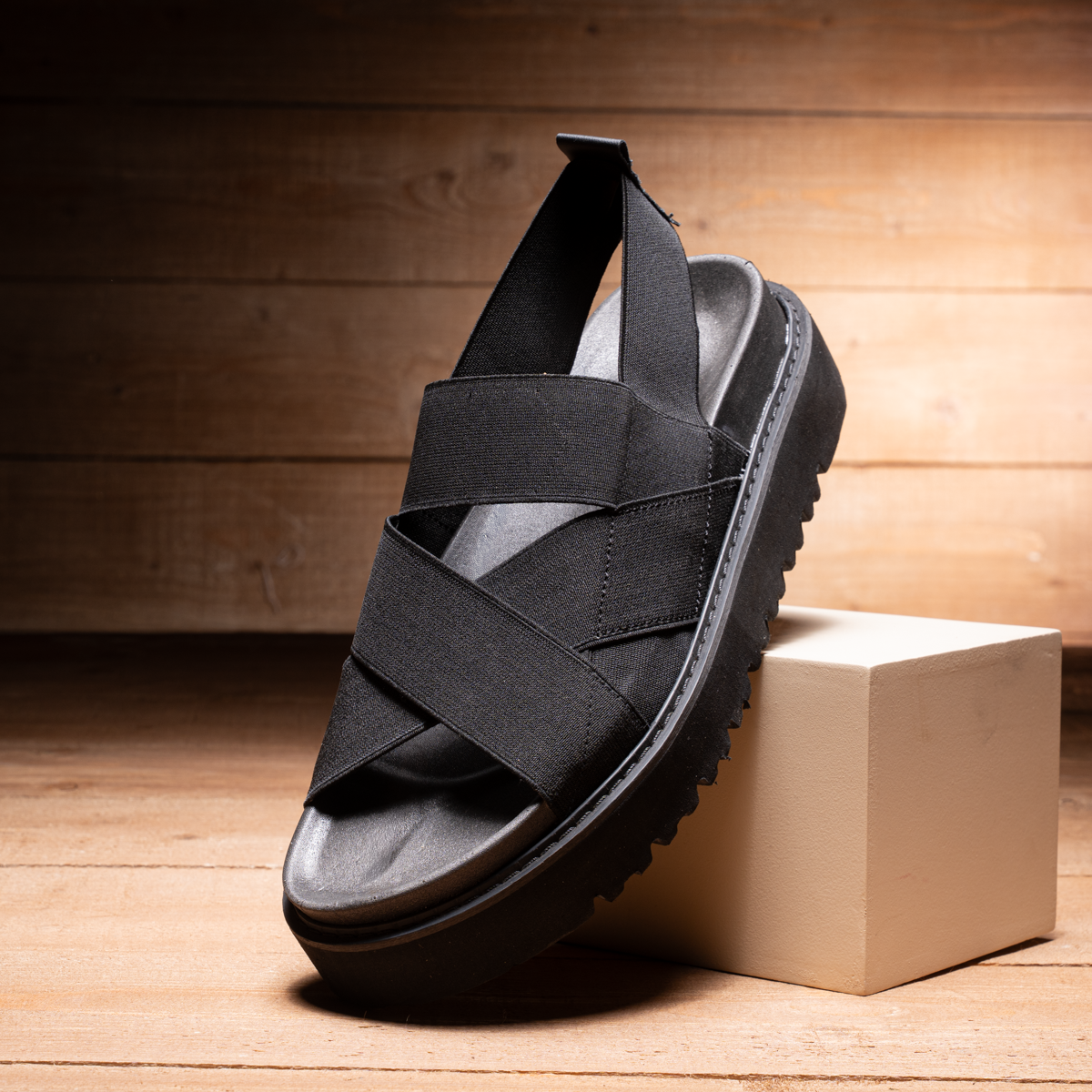 elastic sandal