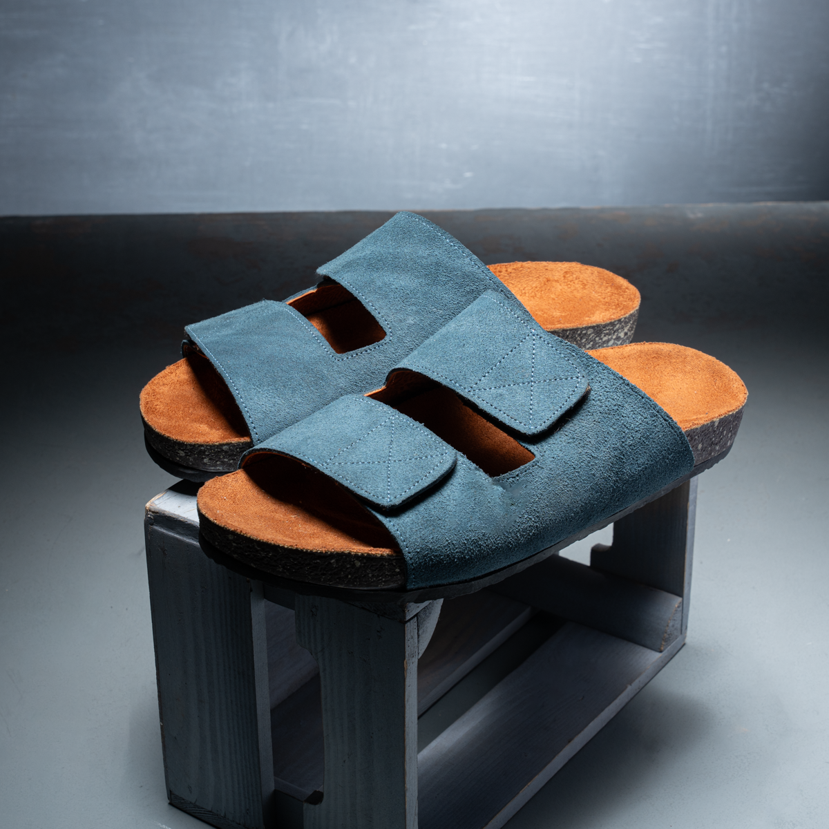 Suede slippers