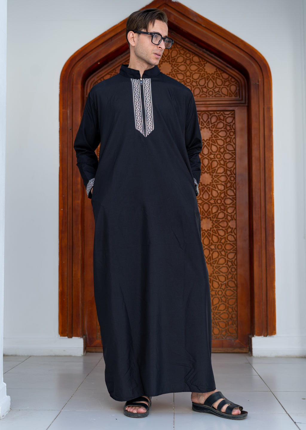 Luxury jalabya with a collar
