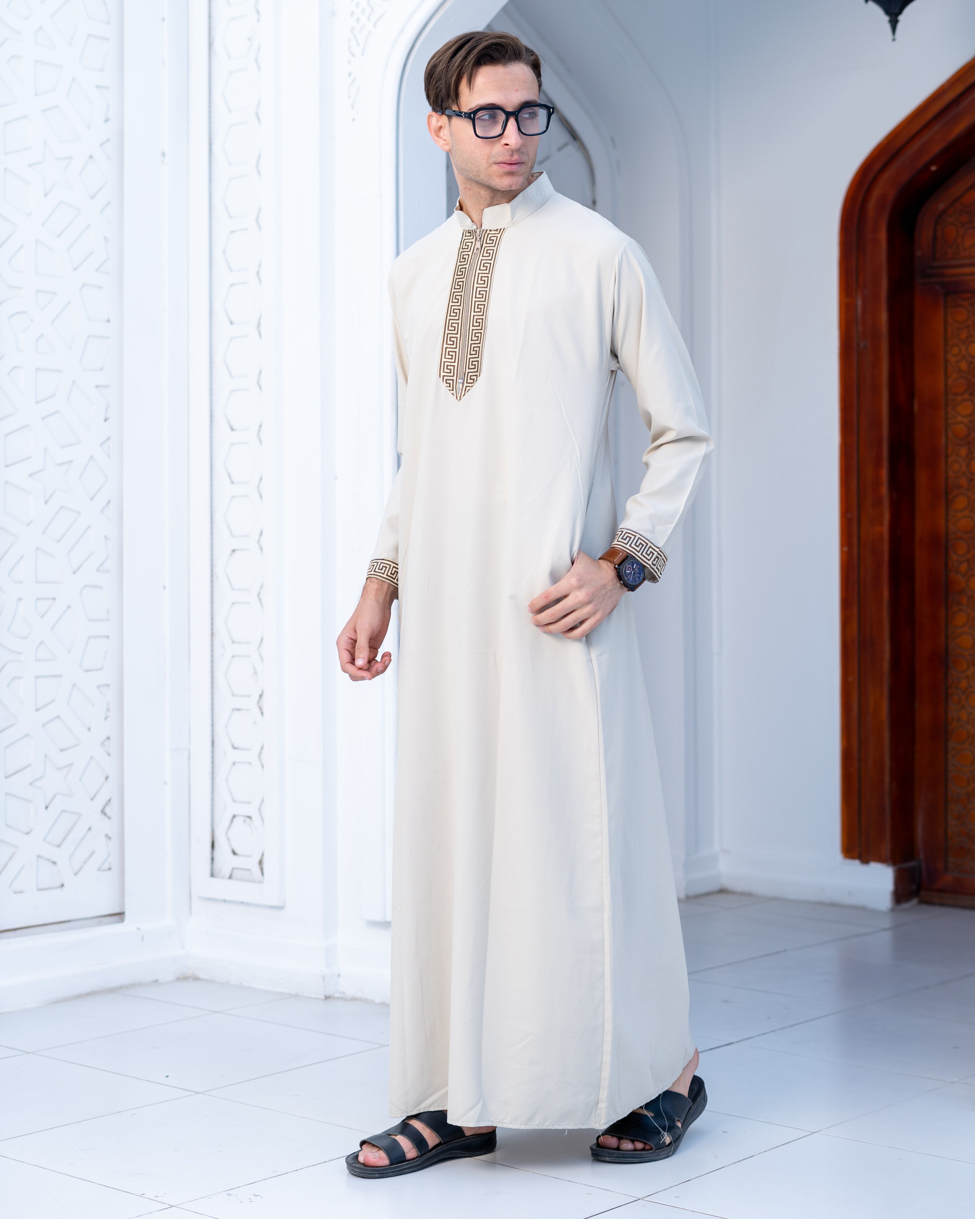 Luxury jalabya with a collar