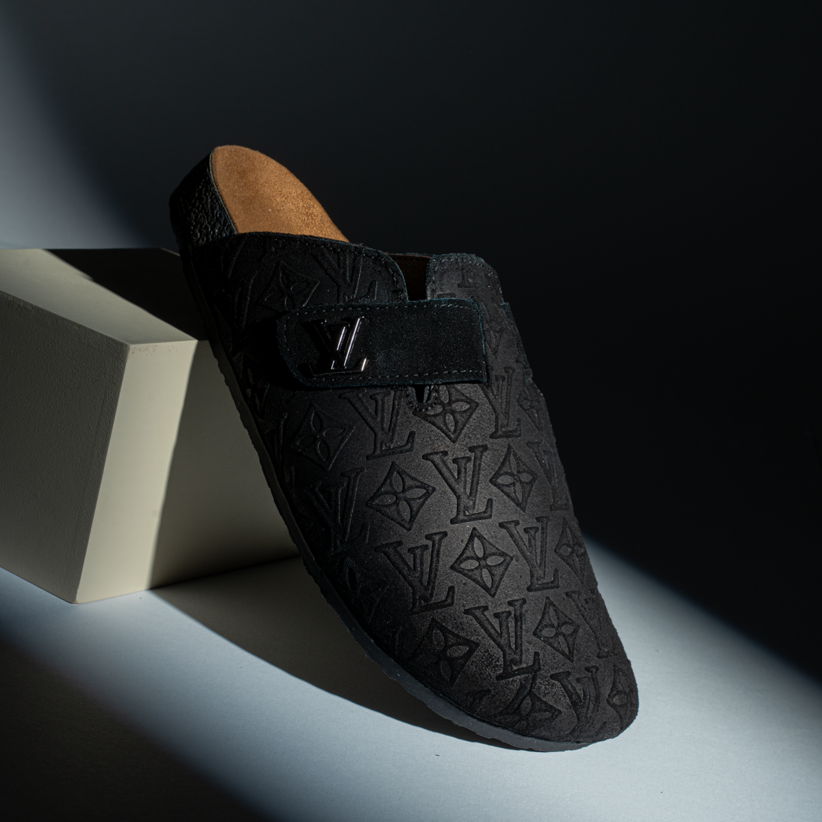 LV Clog's