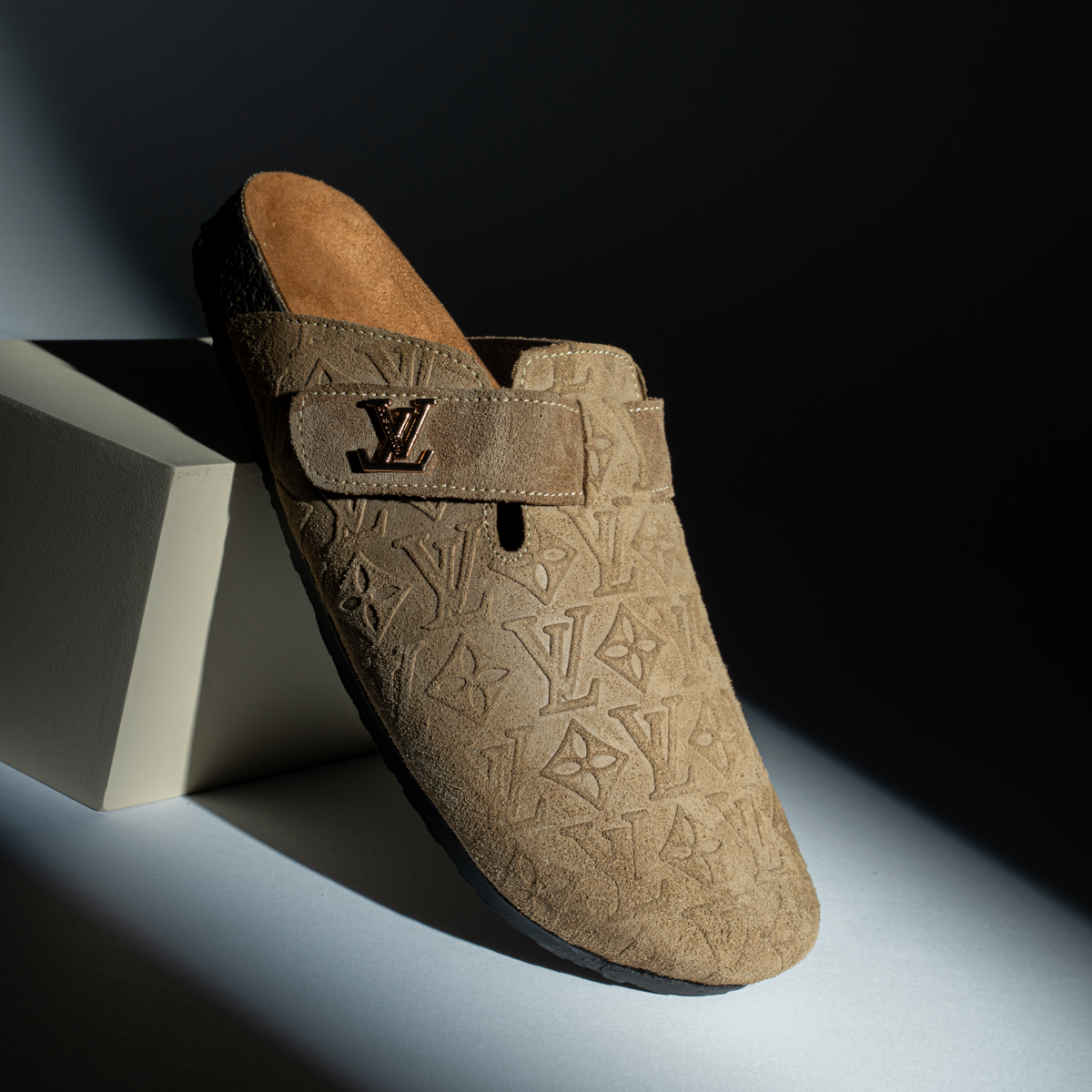 LV Clog's