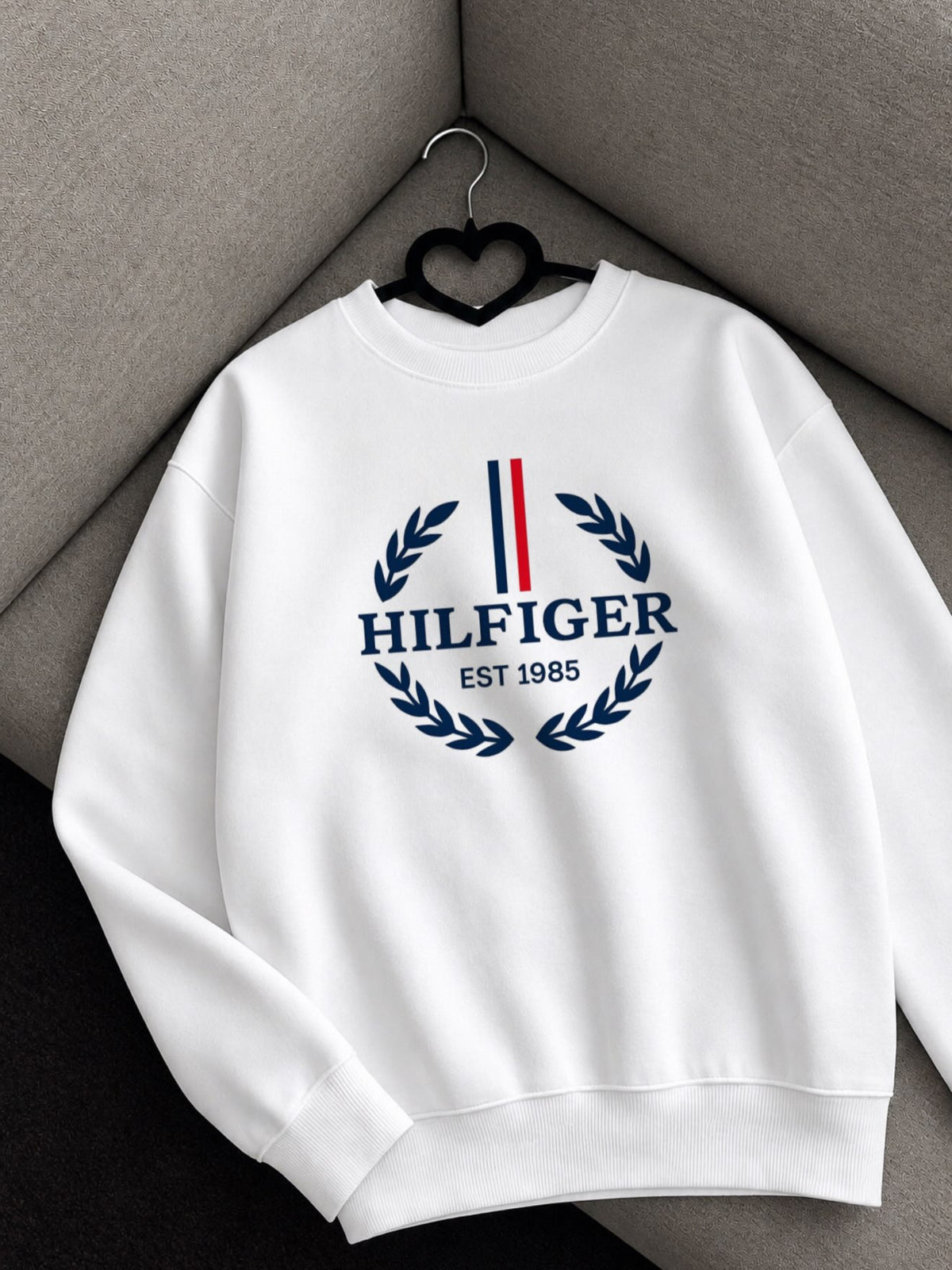 Hilfiger Round