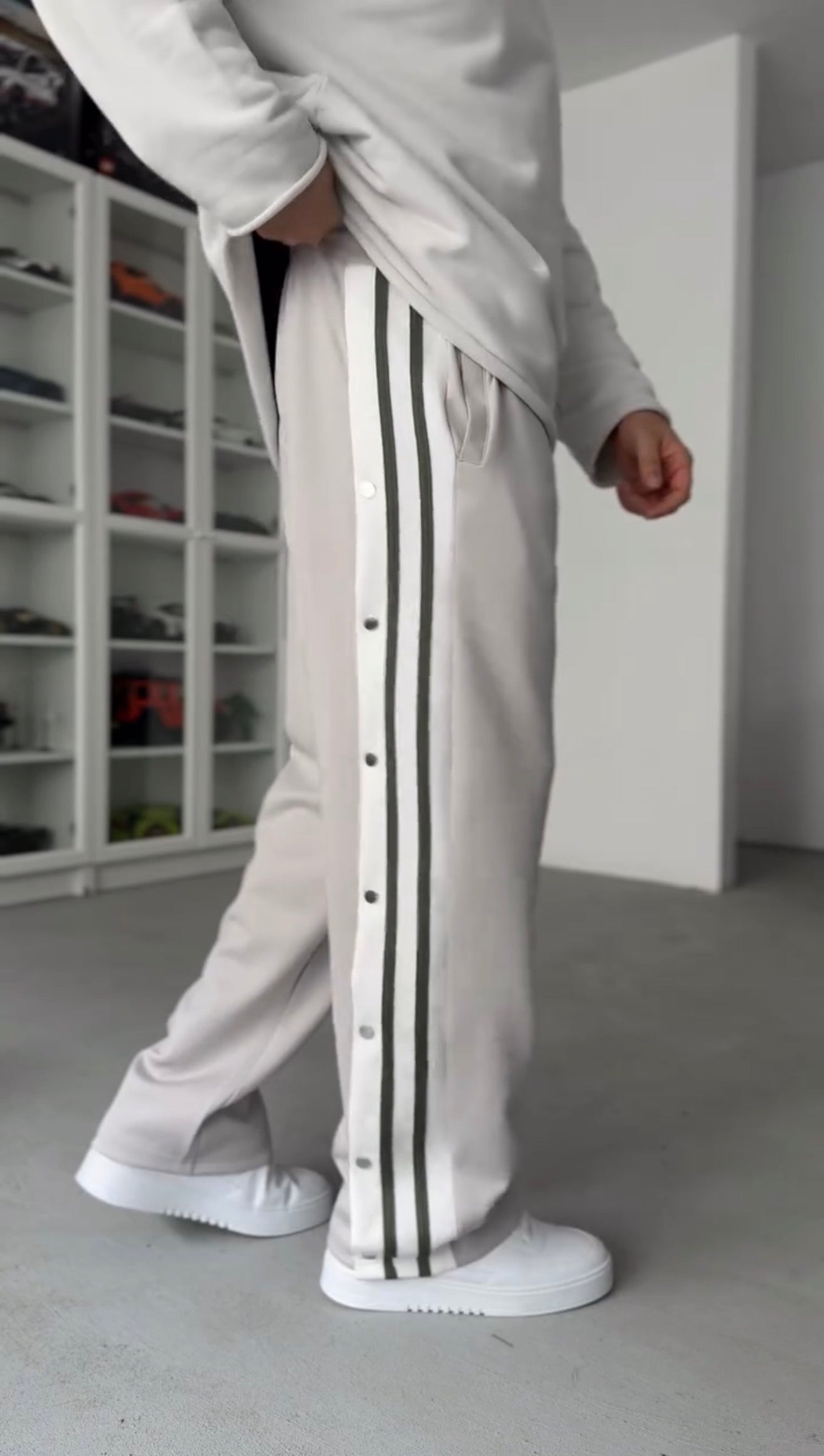 Adidas pants R9