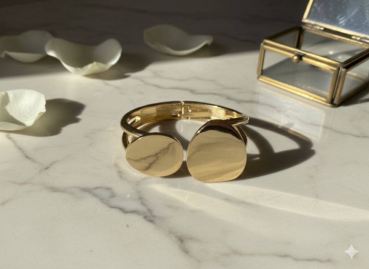 Women's bracelet fingerprint