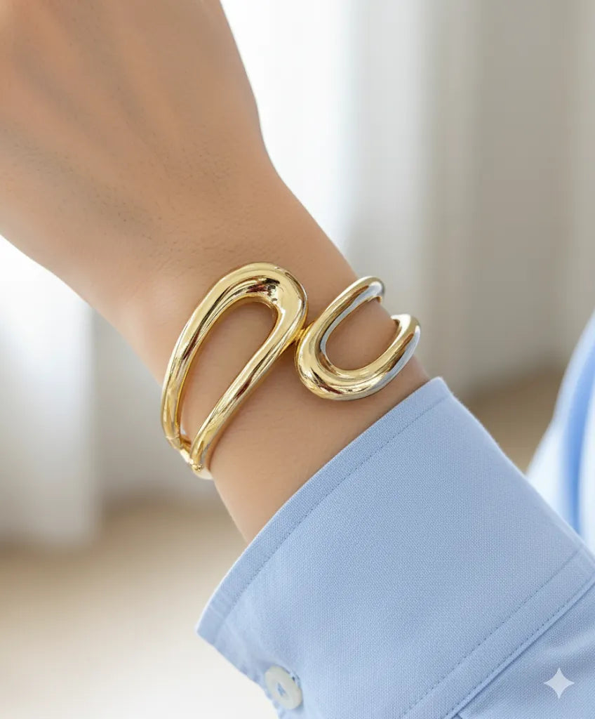 Women's snail bracelet