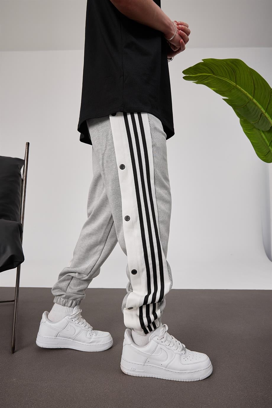 Adidas pants R9